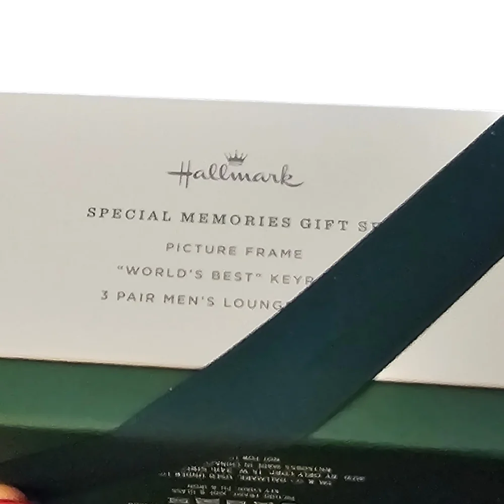 Hallmark Grandpa Gift Set with Green and Brown Accents